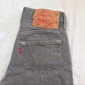 VINTAGE LEVI’S 501 RED TAB BUTTON FLY